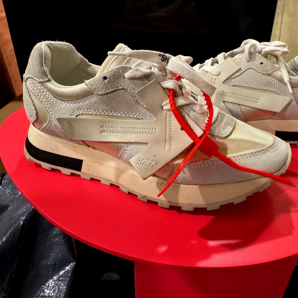 Off-White Panelled sneakers
